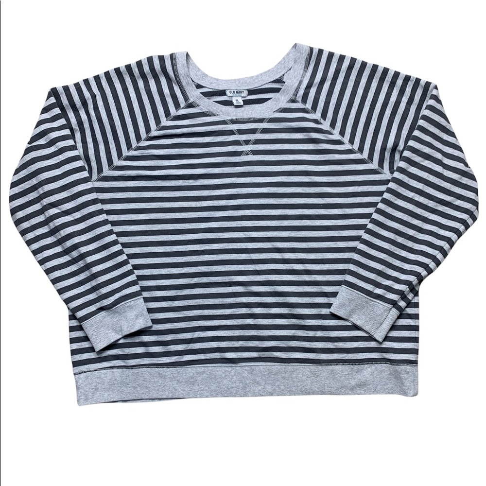 XXL Old Navy Two Tone Gray Horizontal Striped Sweater
